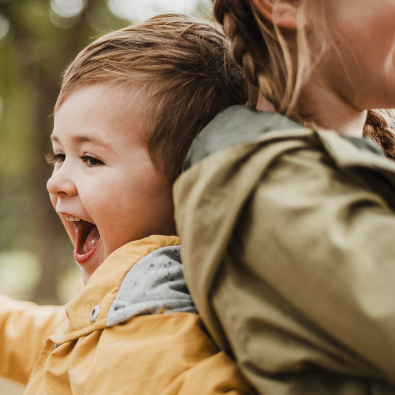 Des enfants heureux